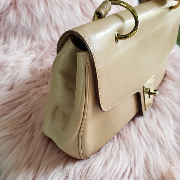 Gucci Tan Leather Shoulder Handbag - Picture 2 of 16